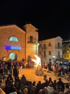 17 Gennaio - Festa di Sant'Antonio Abate a Troina - Accensione della Pagghiara